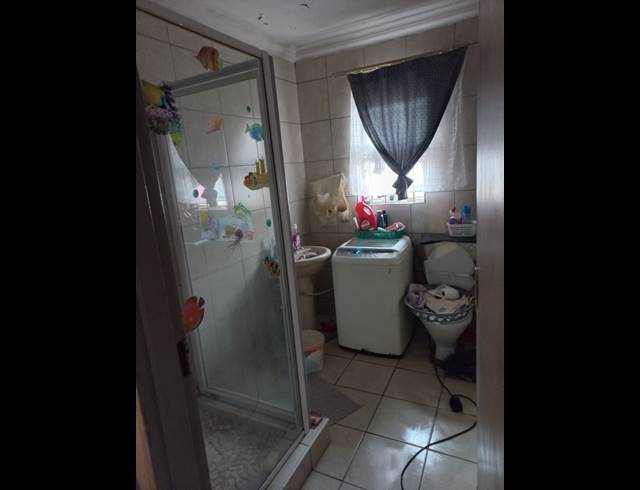7 BEDROOM FREESTANDING FOR SALE IN NORTHDALE